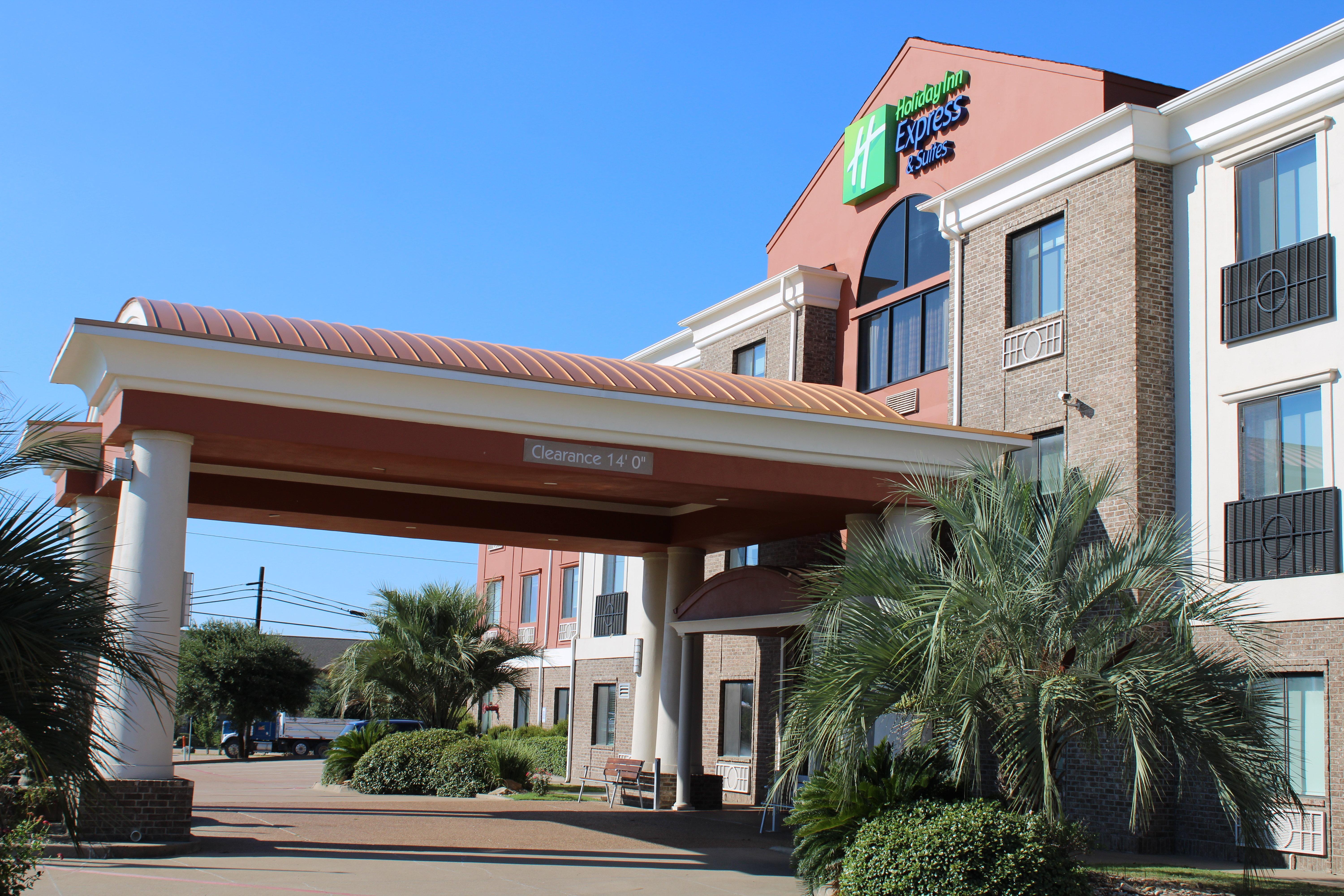 Holiday Inn Express Hotel And Suites Fairfield-North By Ihg Exterior foto